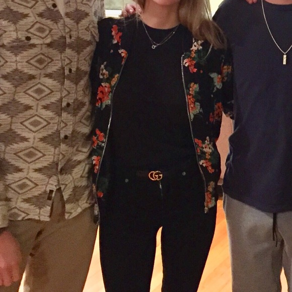 ZARA Basic Collection Floral printed Navy Bomber - Picture 2 of 4